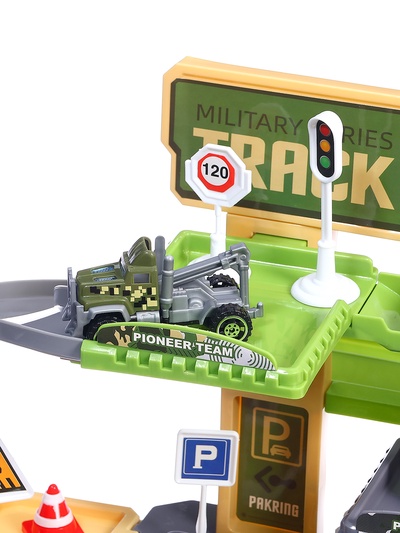 Парковка для машин «Военный штаб», в чемодане