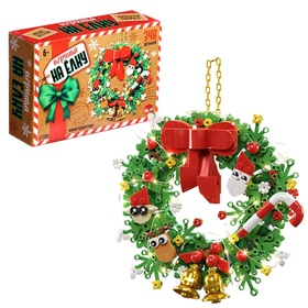 {{photo.Alt || photo.Description || 'УЦЕНКА Конструктор «Игрушка на ёлку. Новогодний венок», 348 деталей, 6+'}}