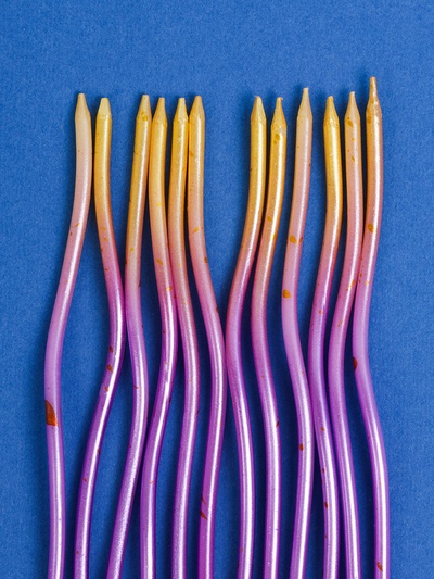 Свечи для торта «Серпантин», 12 шт., градиент золотой и фиолетовый