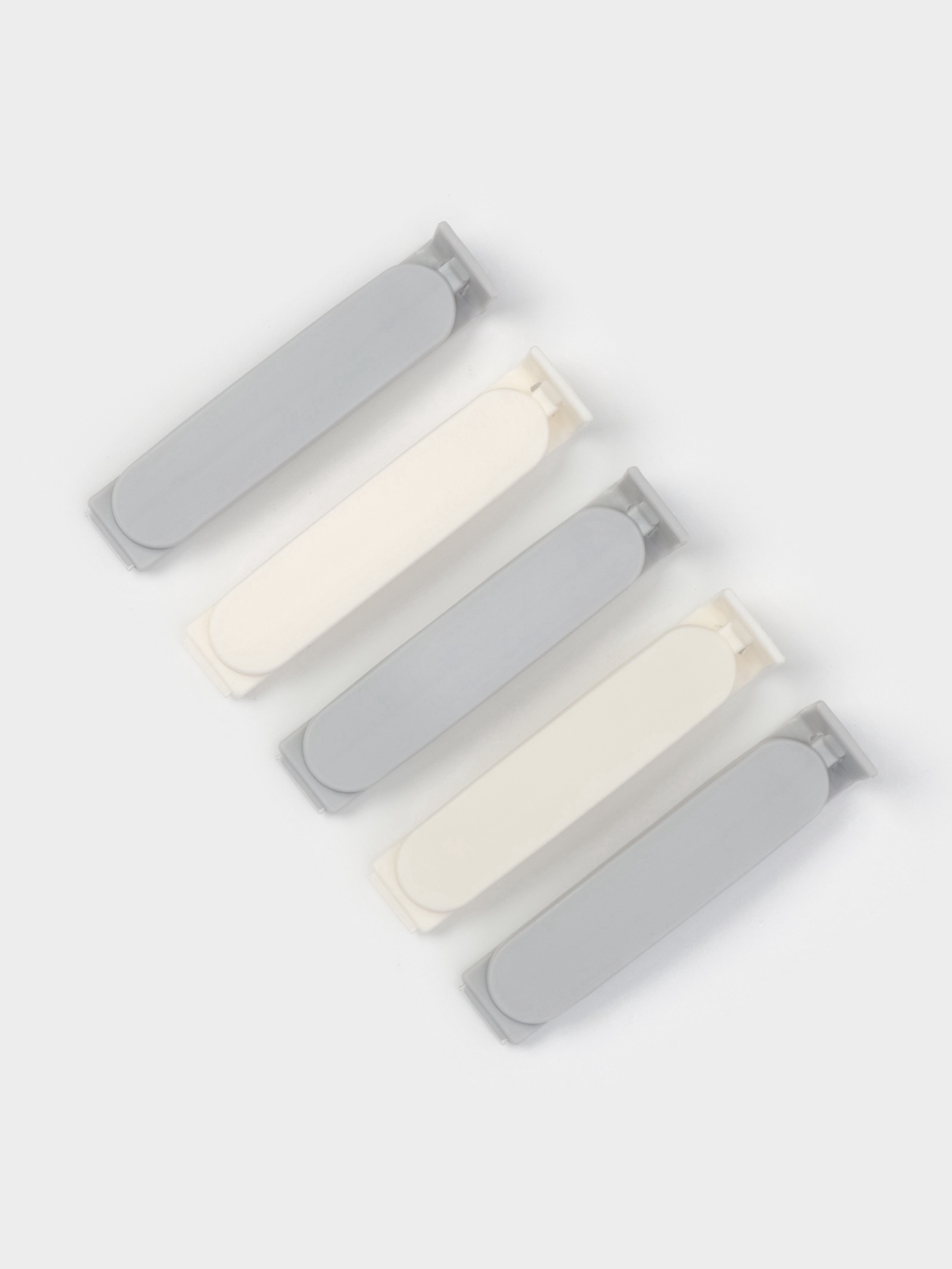 Зажимы для пакетов Доляна, пластик, 7×7.5×1.5 см, набор 5 шт., белые/серые Зажимы для пакетов Доляна, пластик, 7×7.5×1.5 см, набор 5 шт., белые/серые