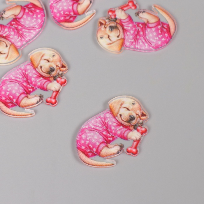 Декор для творчества акрил «Щеночек в пижамке сладко спит с косточкой», 2.5×3.4×0.2 см - Фото 1