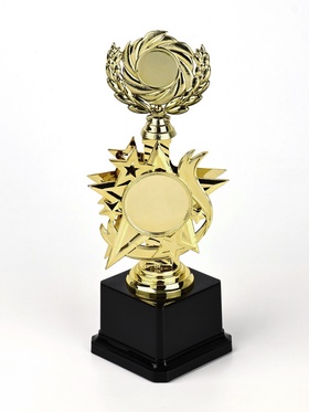 Кубок 192, наградная фигура, золото, подставка пластик, 23 см