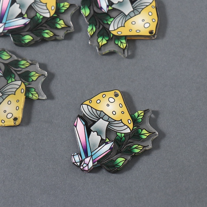 Декор для творчества акрил двусторонний «Мухомор и кристаллы», 3.7×3.3×0.2 см