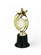 Кубок наградная фигура на Выпускной: звезда «Выпускник 2025» , золото, пластик, 7×18.2 см 10645321