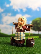 Садовая фигура из полистоуна «Бабушка с ведрами», 20×7×19 см, Greengo - Фото 17