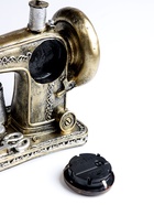 Часы настольные интерьерные, «Швейная машинка», на батарейках, 23.5×10.5×20 см, d-5.5 см 10781554