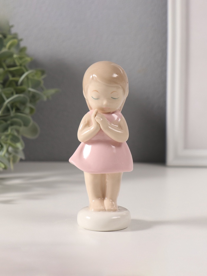 Фигурка керамика «Малышка скромница в розовом платьице», 4×5×12 см