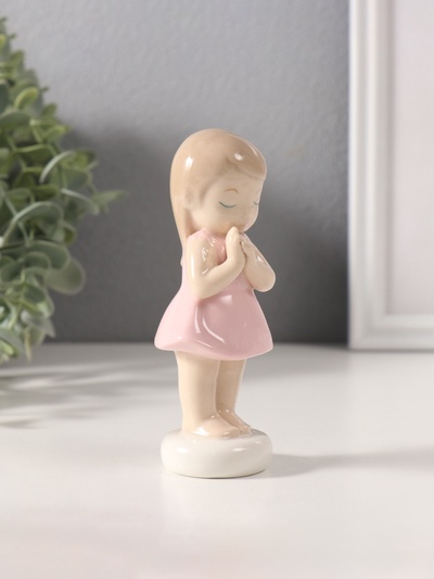 Фигурка керамика «Малышка скромница в розовом платьице», 4×5×12 см