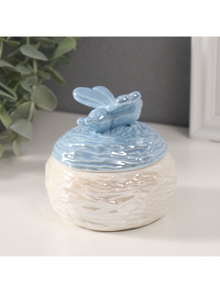 Шкатулка для украшений «Пчёлка на улье», керамика, голубой перламутр, 8.5×8.5×8 см - Фото 1