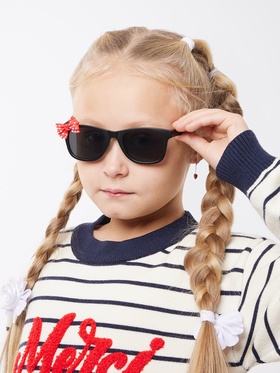 {{photo.Alt || photo.Description || 'Очки солнцезащитные детские «Бантик», uv 400, линза 3.4×3.6 см, чёрный'}}