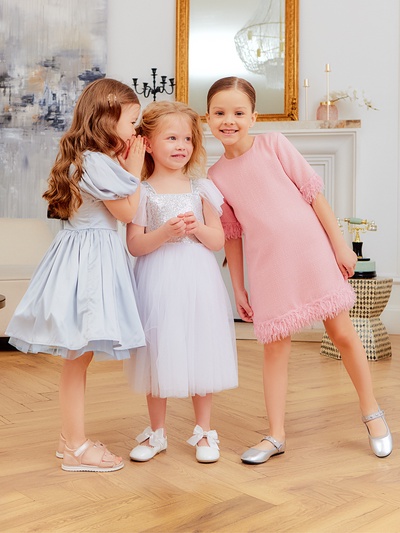 Платье нарядное для девочки MINAKU: PartyDress с рукавами, голубое, рост 104 см