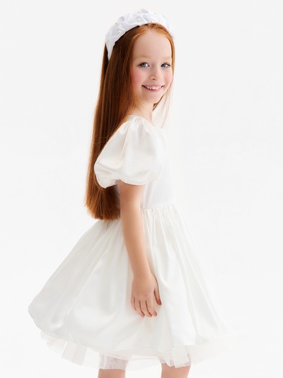 Платье нарядное для девочки MINAKU: PartyDress с рукавами, цвет молочный, рост 110 см