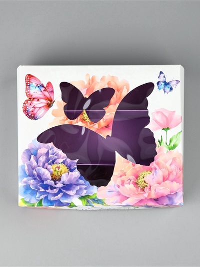 Кондитерская упаковка для макарун с окном, «Самой нежной», 16.5×19×5.5 см