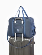 Сумка дорожная на молнии, 3 наружных кармана, держатель для чемодана, длинный ремень, синяя - Фото 2