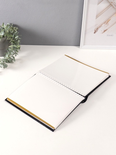 Фотоальбом магнитный 20 листов "Не жди чуда, а будь им!" чёрный тиснение серебро 29х24х2 см   106650