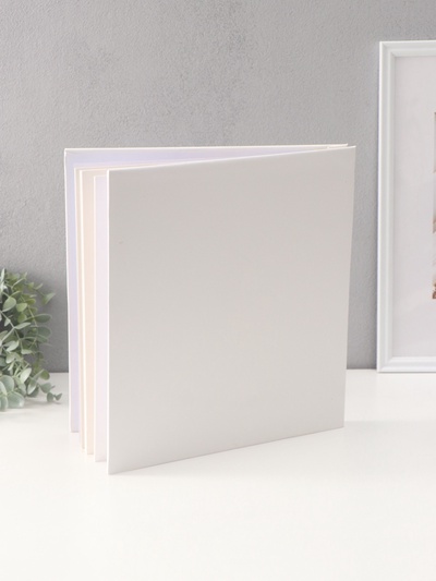 Фотоальбом магнитный 20 листов "Енотик с сердечком" кожзам, в коробке 2,6х32х33,5 см