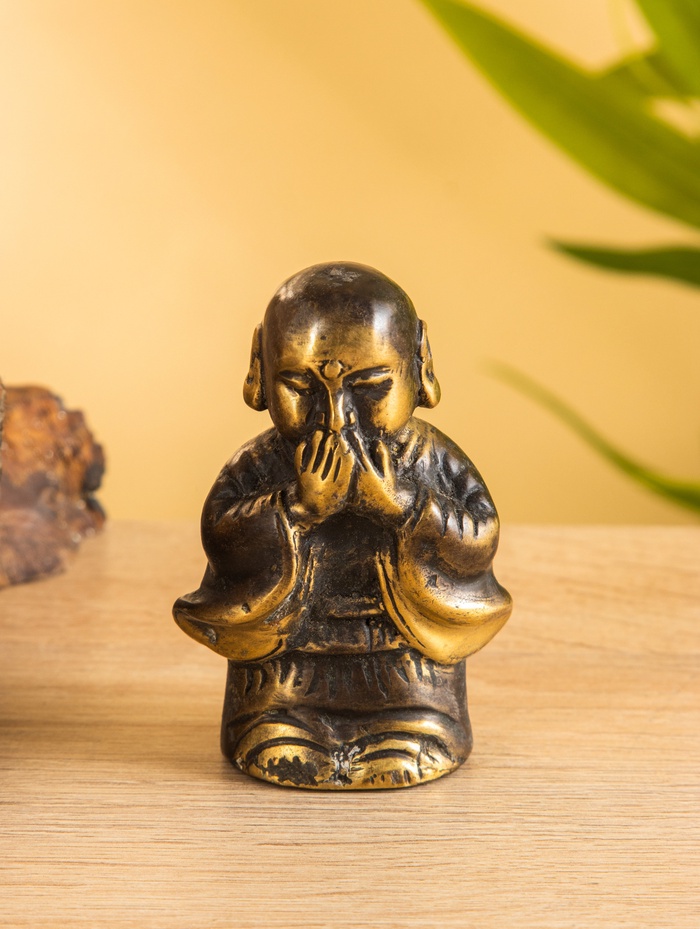 Сувенир «Монах», 5×4×8 см, бронза