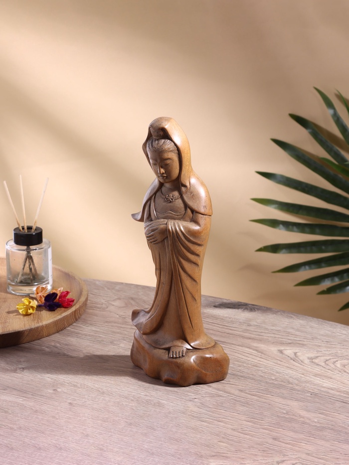 Сувенир «Гуань Инь», 10×9×32 см, крокодиловое дерево
