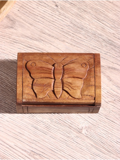 Шкатулка резная "Бабочка" дерево соно, 11х7х3,5 см