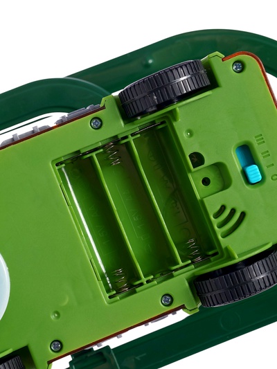 Машинка «Дино Гонки», автотрек, 3 дино-машинки, световые и звуковые эффекты, работает от батареек