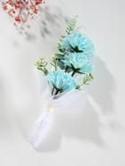 Букет из мыльных лепестков для ванны «Три гвоздики на подиуме», подарочный, голубой, 8×8×25 см - Фото 2