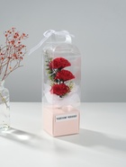 Букет из мыльных лепестков для ванны «Три гвоздики на подиуме», подарочный, красный, 8×8×25 см - Фото 1