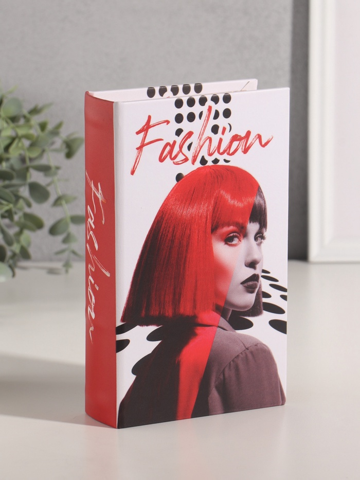 Шкатулка книга - сейф «Девушка с каре. Мода» дерево, искусственная кожа, 21×13×5 см