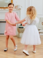 Платье нарядное для девочки MINAKU: PartyDress с перьями, розовое, рост 128 см - Фото 14