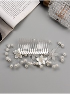 Гребень для волос QF «Эмилия», цветы шарики, 13×7 см, белый - Фото 2