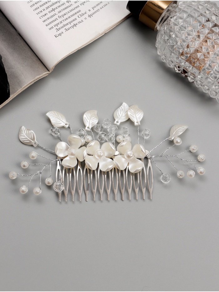 Гребень для волос QF «Эмилия», цветы листочки, 11×6.5 см, белый - Фото 1