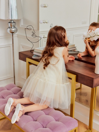 Платье нарядное для девочки MINAKU: PartyDress, цвет молочный, рост 140 см