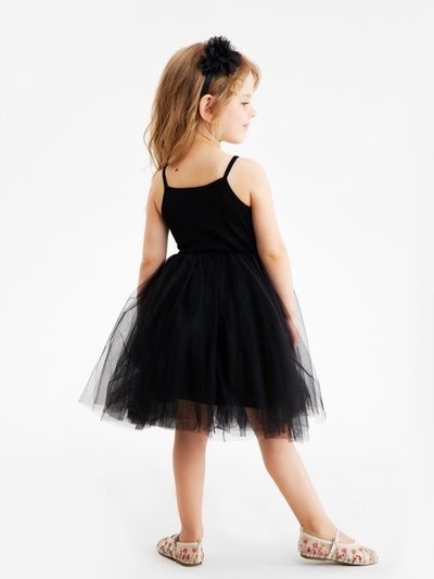 Платье нарядное для девочки MINAKU: PartyDress с пышной юбкой, чёрное, рост 92-98 см