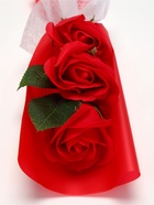 Подарочный букет из трех мыльных роз в колбе, красные - Фото 4