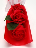 Подарочный букет из трех мыльных роз в колбе, красные - Фото 7