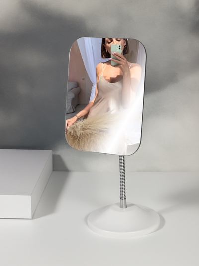 Зеркало настольное, на гибкой ножке, зеркальная поверхность 13.5×16.5 см, белое