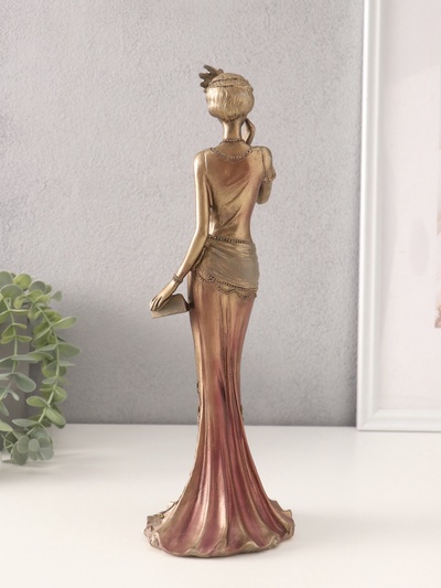 Фигурка полистоун «Агнесс в платье 20-30-х годов с розами», 11.5×10×31.5 см