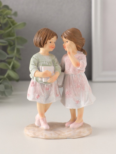 Фигурка полистоун «Малышки-подружки», розово-зелёный, 8.5×5×12.5 см