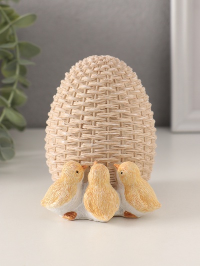 Фигурка полистоун «Цыплята у плетёного яичка», 10×8×10 см