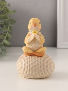 Фигурка полистоун «Цыплёнок на яйце: дзен», 7.5×5.5×11.5 см - Фото 1