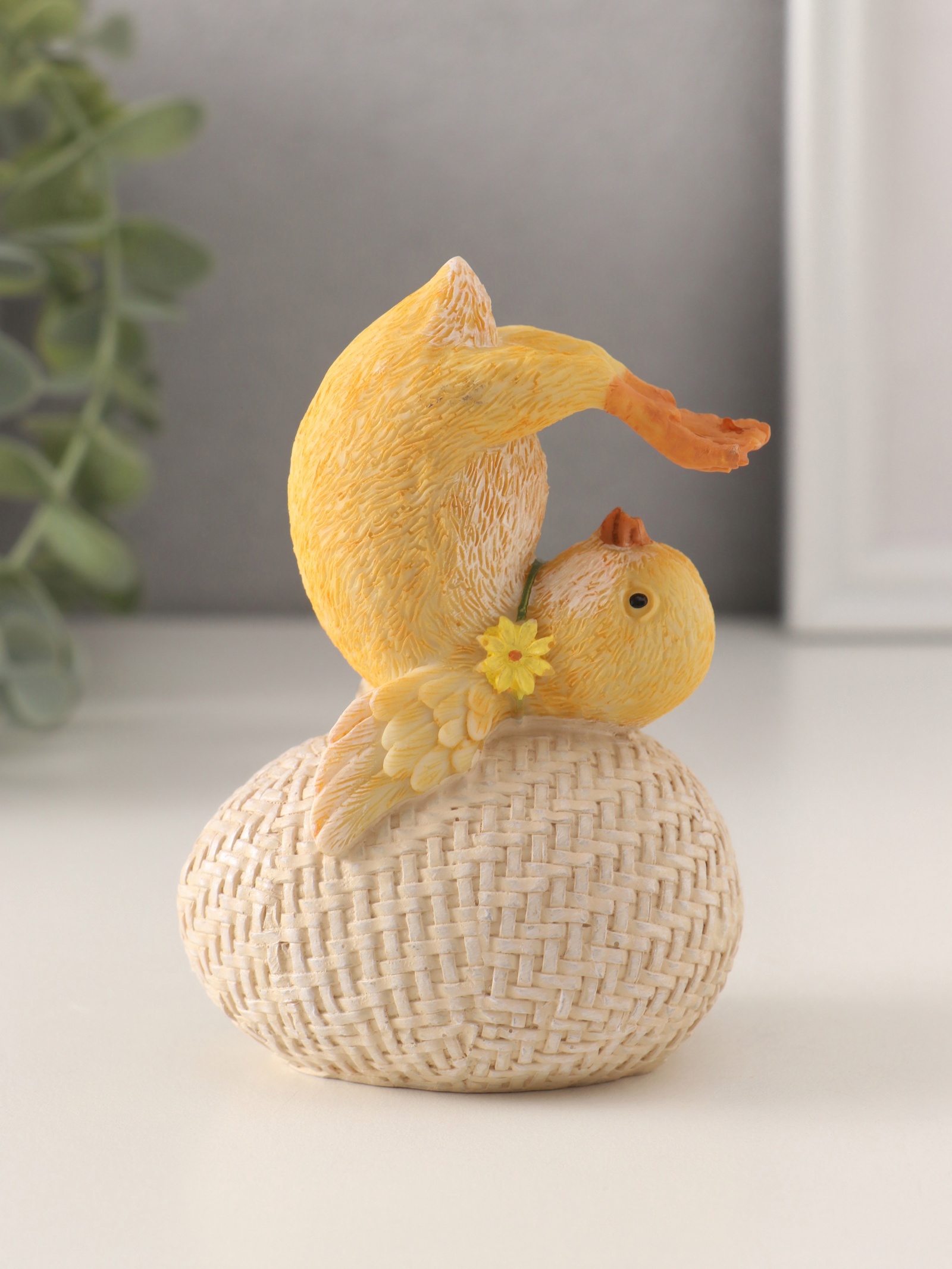 Фигурка полистоун «Цыплёнок на яйце: йога», 7.5×5.5×11 см Фигурка полистоун «Цыплёнок на яйце: йога», 7.5×5.5×11 см