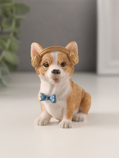 Фигурка полистоун «Корги в наушниках и бабочке в горошек», 7.5×4×7 см