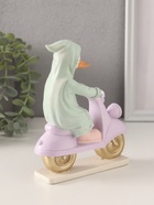 Фигурка полистоун «Утка в зелёном дождевике на мопеде», 13×5.5×16 см - Фото 3
