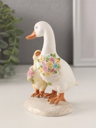 Фигурка полистоун «Утка с утёнком с букетами цветов», 8×8×13 см - Фото 3