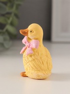 Фигурка полистоун «Утёнок с большим розовым бантом», 4.5×4×6 см - Фото 2