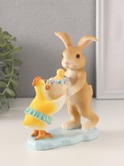 Фигурка полистоун «Зайчик и курочка с цыплёнком в скорлупе», 12×6×14 см - Фото 2