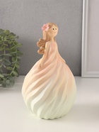 Фигурка полистоун «Девочка-зефирка с цветком в волосах», розово-жёлтый, 11.5×10.5×18.5 см - Фото 2