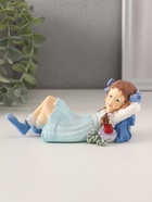 Фигурка полистоун «Малышка лежит на полянке, с рюкзаком», 14×6.5×7 см - Фото 1
