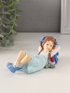 Фигурка полистоун «Малышка лежит на полянке, с рюкзаком», 14×6.5×7 см - Фото 2