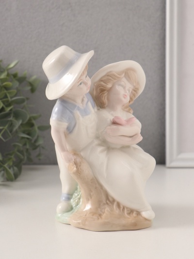 Фигурка керамика «Детишки у дерева», 9×10×16.5 см