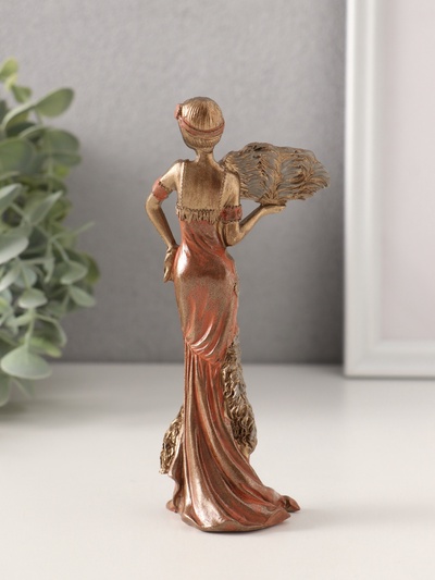 Фигурка полистоун «Леди в платье 20-30-х годов со страусиным веером», 6.5×4×15 см